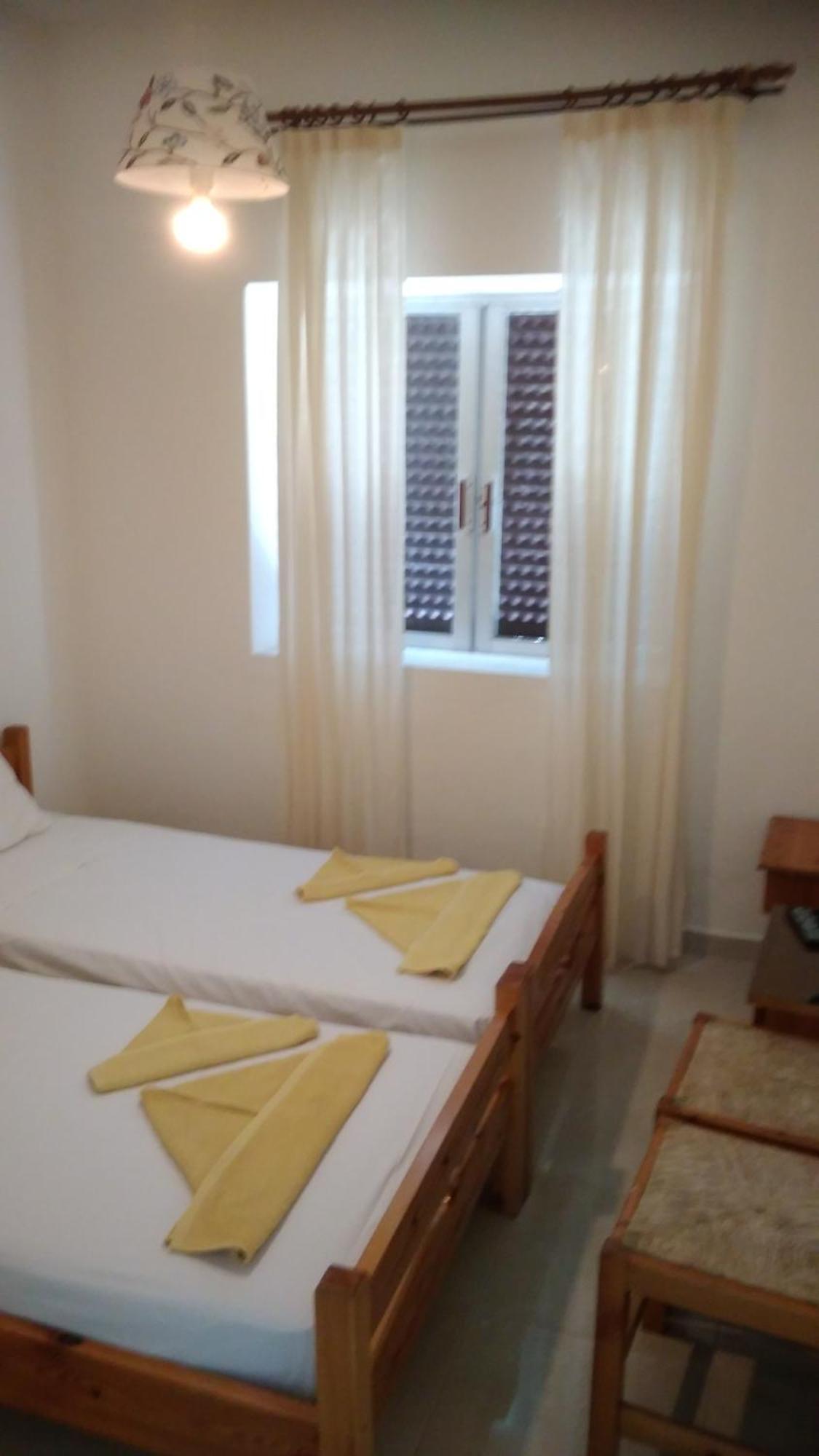 Mina Apartments 卡尔帕索斯 外观 照片