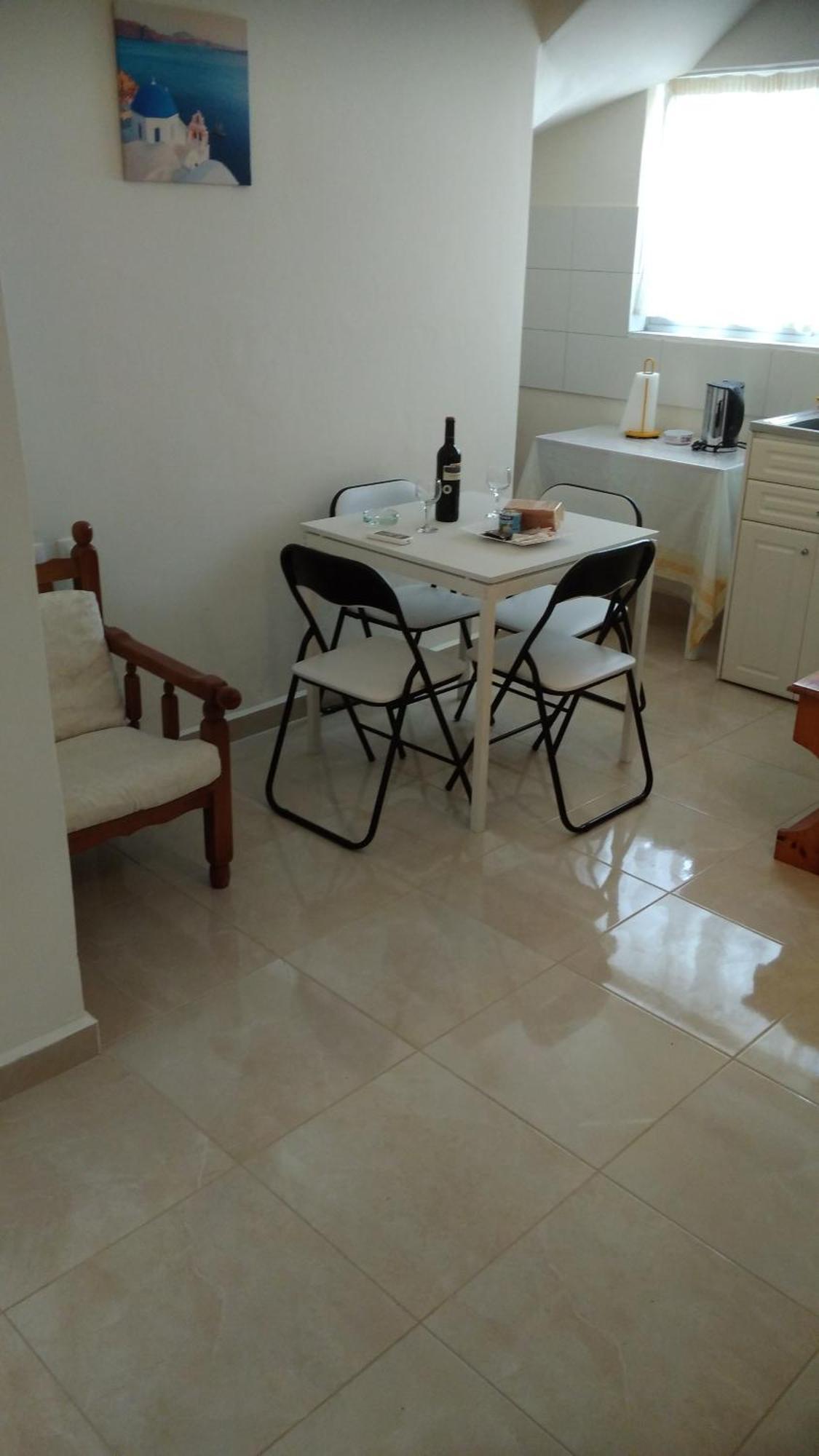 Mina Apartments 卡尔帕索斯 外观 照片