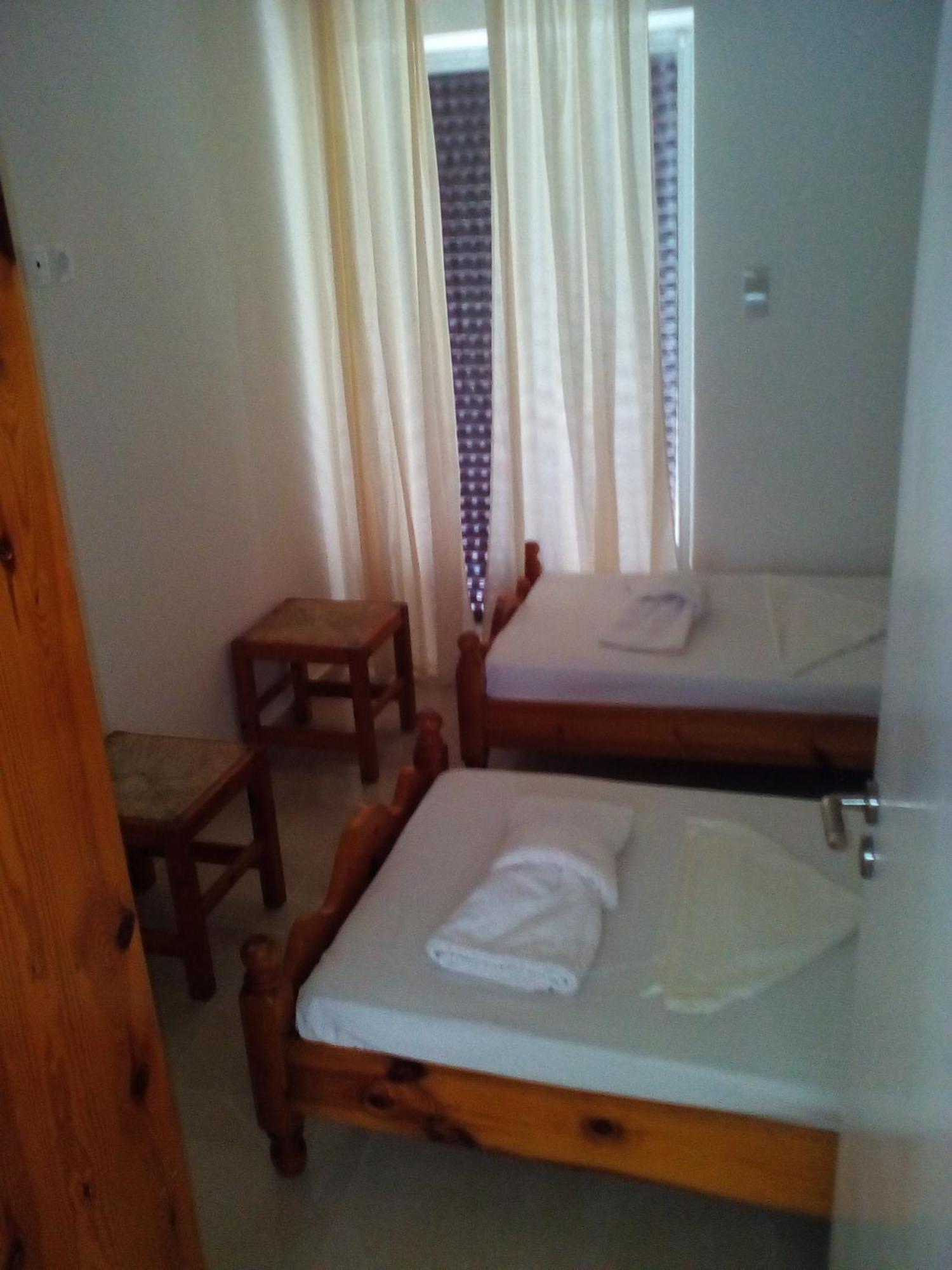 Mina Apartments 卡尔帕索斯 外观 照片